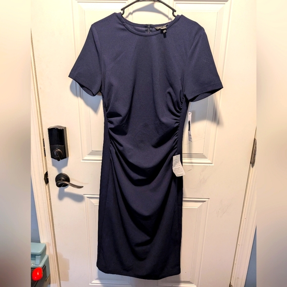 Maggy London Dresses & Skirts - Nwt Maggy London Navy Blue Ruched Crewneck Short Sleeve Midi Dress Size 8